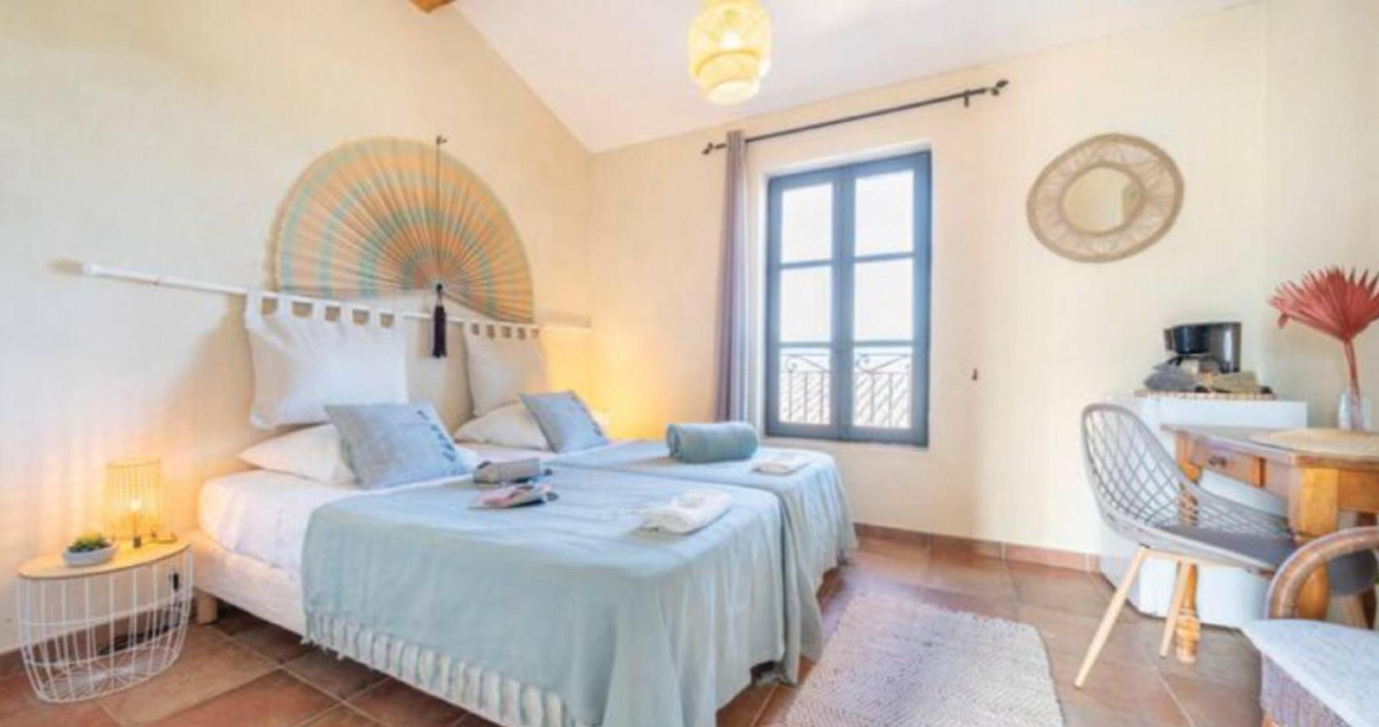 Maison Cosy Lodge 15 P Clim Wifi Cour Garage Montfrin Dış mekan fotoğraf